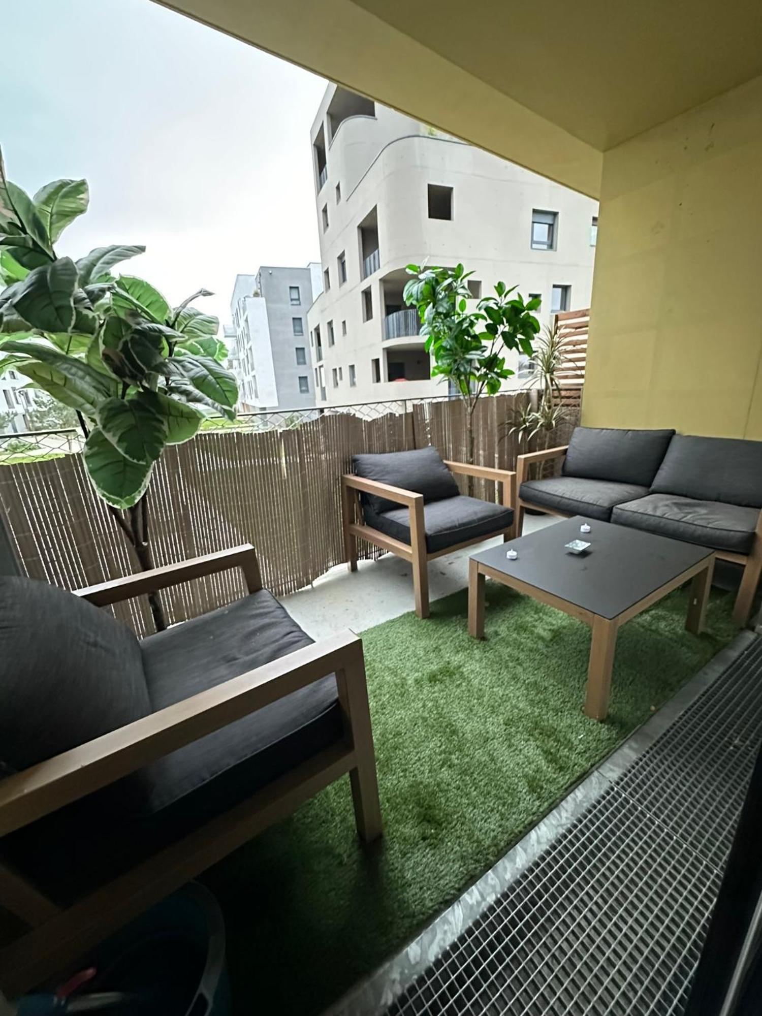Love Room Nantais Нант Экстерьер фото