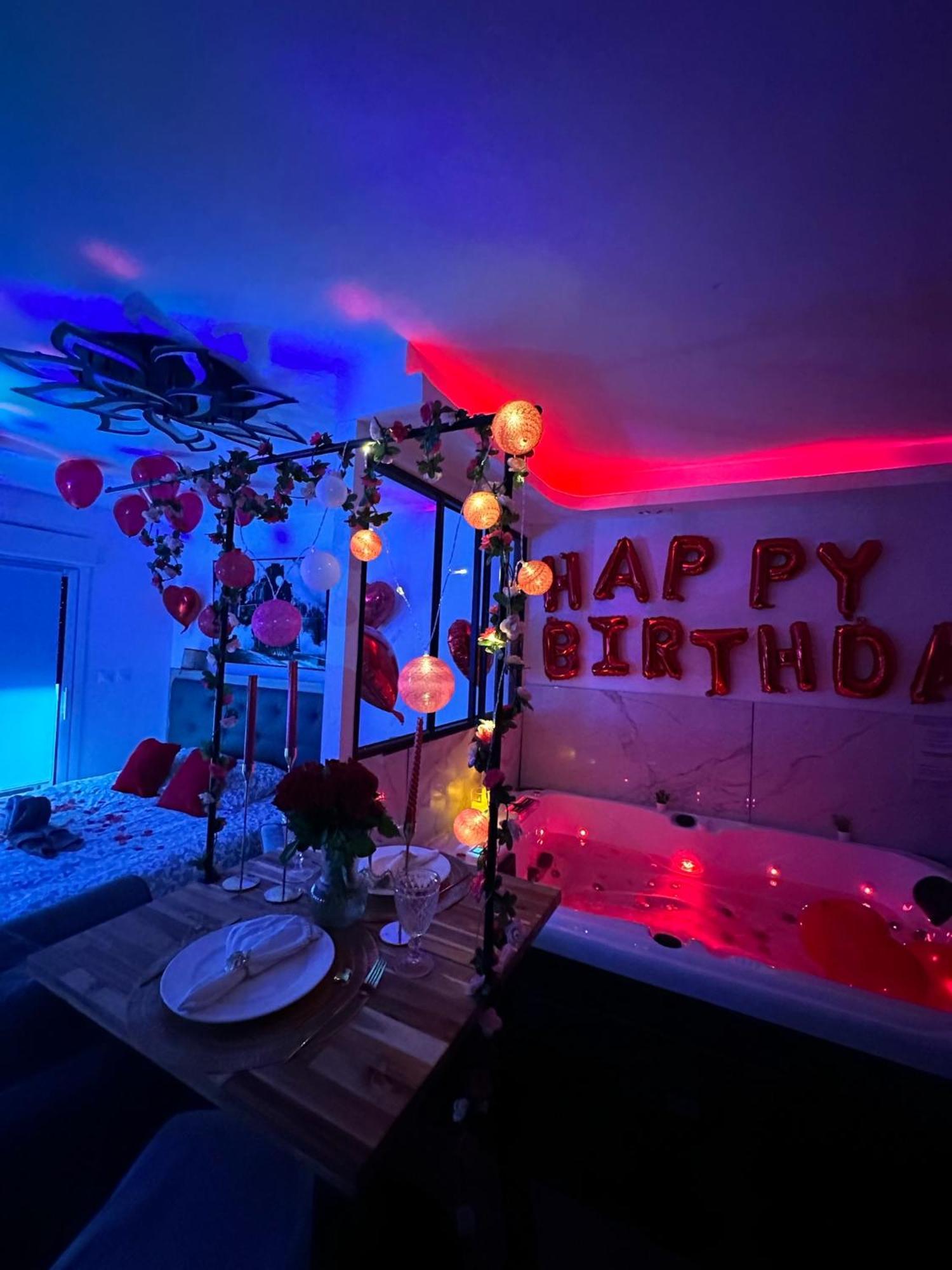 Love Room Nantais Нант Экстерьер фото