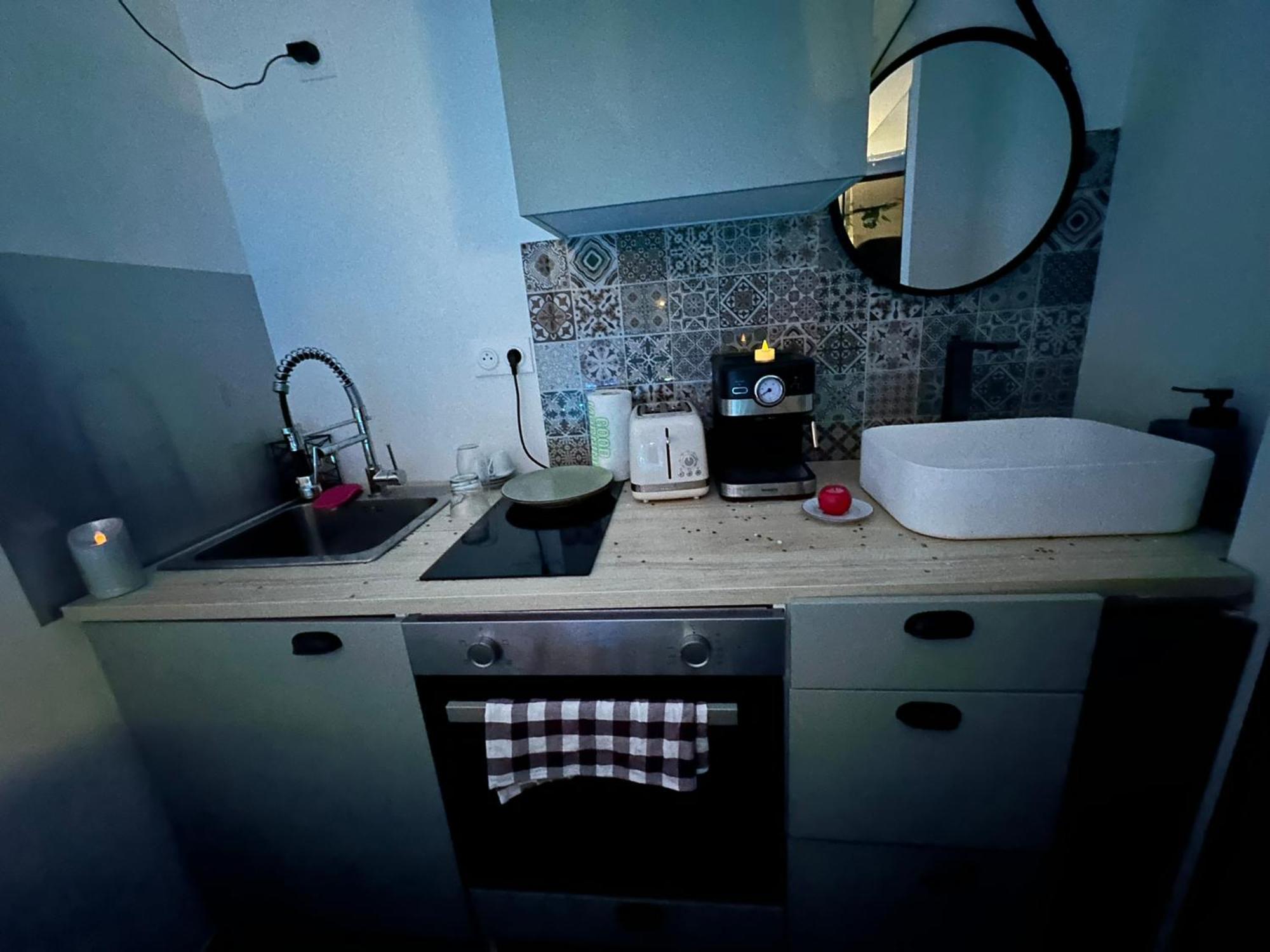 Love Room Nantais Нант Экстерьер фото