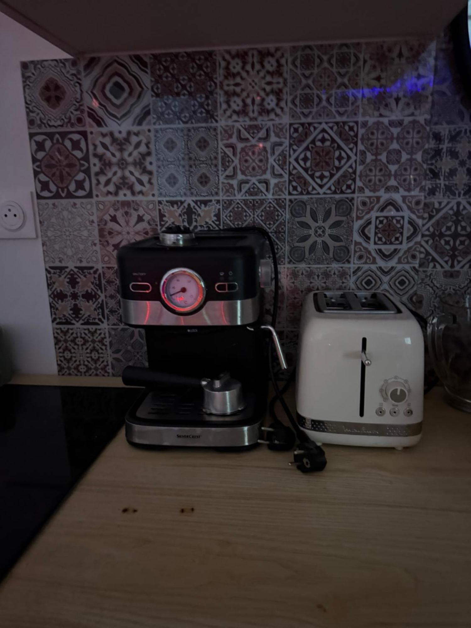 Love Room Nantais Нант Экстерьер фото