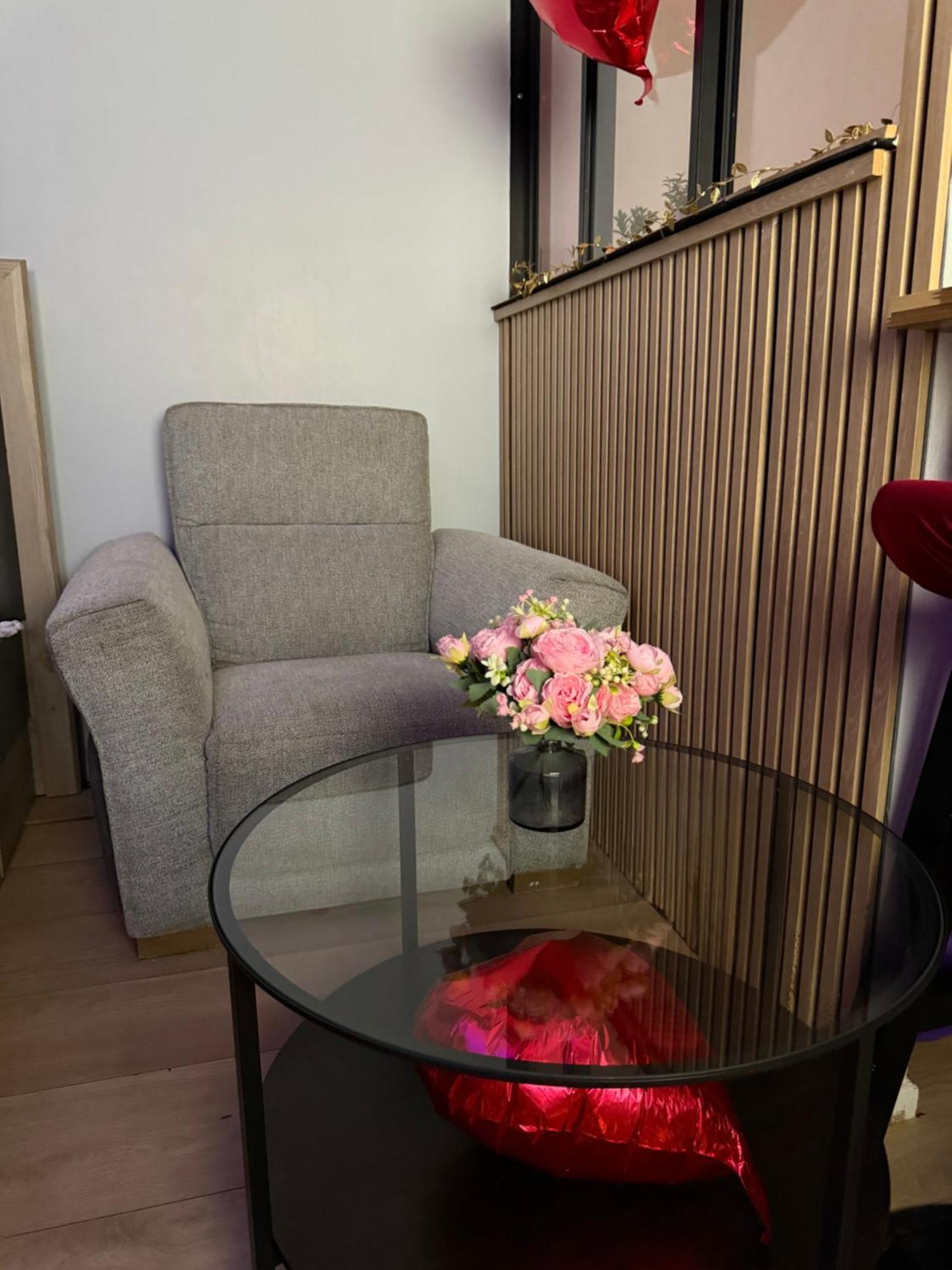 Love Room Nantais Нант Экстерьер фото