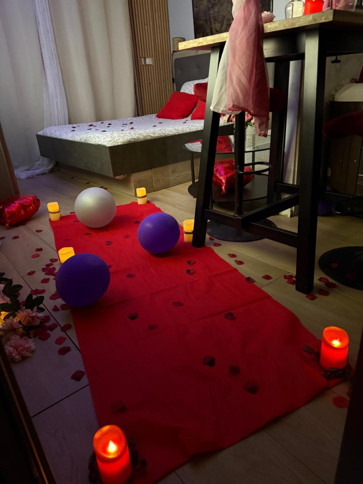 Love Room Nantais Нант Экстерьер фото